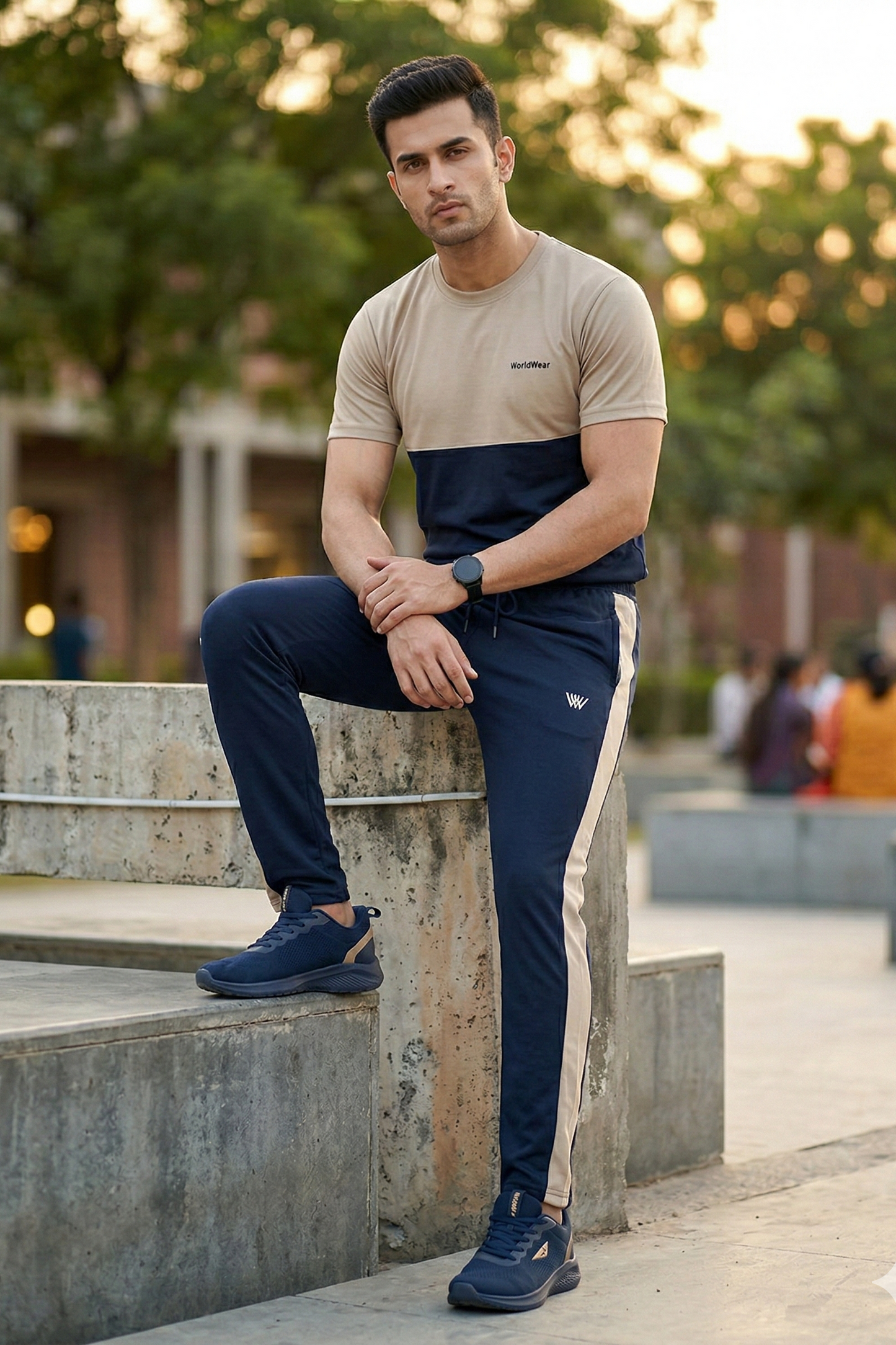 Men’s Navy & Beige Slim Fit Tracksuit – Premium Casual Sportswear